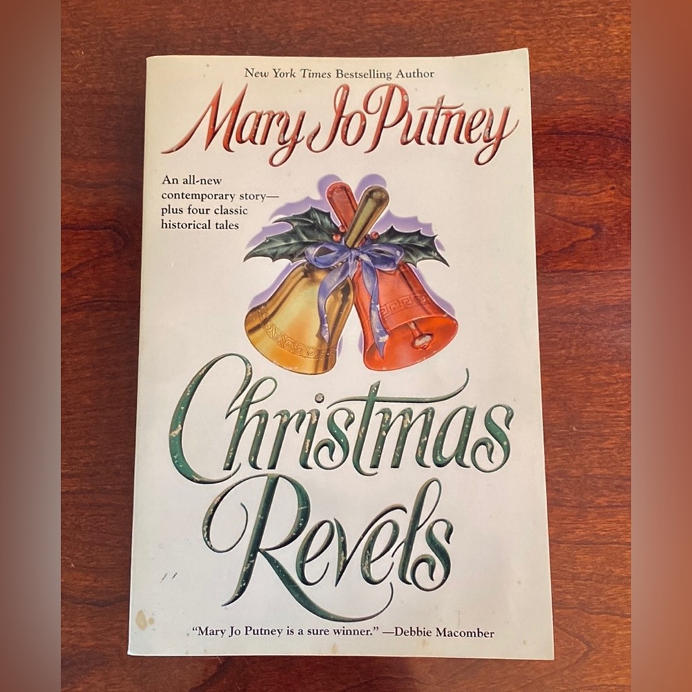 Mary Jo Putney Christmas Revels